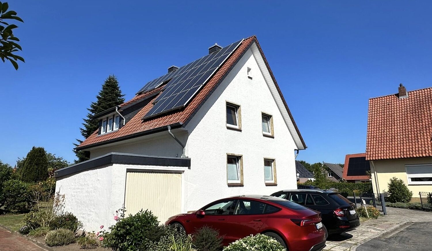 Vielseitiges Zweifamilienhaus in ruhiger Sackgassenendlage