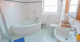 von_poll_real_estate_property_25196053_image_7