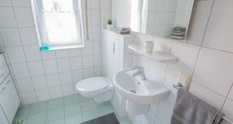 von_poll_real_estate_property_25196053_image_8