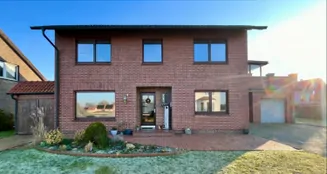 von_poll_real_estate_property_25196068_image_0