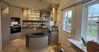 von_poll_real_estate_property_25196061_image_9