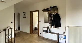 von_poll_real_estate_property_25196067_image_2