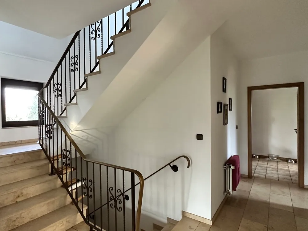 Großzügiges Wohnglück: Einfamilienhaus in bester Lage unweit des Zentrums