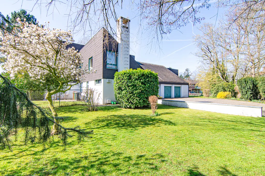 Außergewöhnliches Architektenhaus in hervorragender Lage
