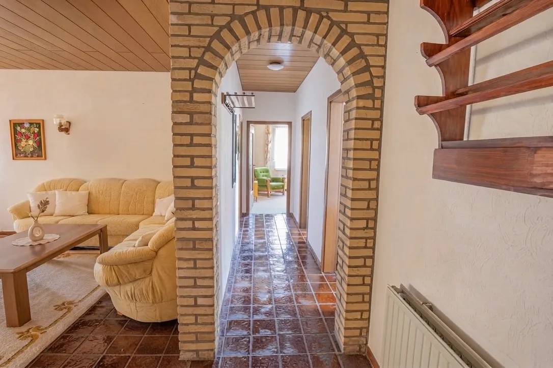 Wohnen auf einer Ebene: Gepflegter Bungalow mit großem Garten