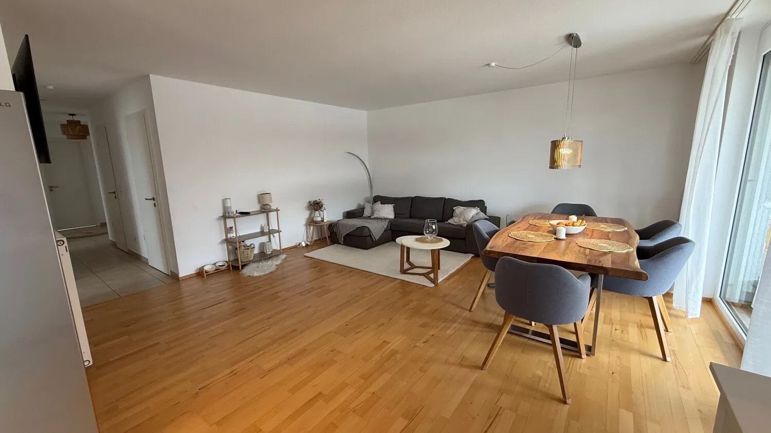 Wohn-/Esszimmer