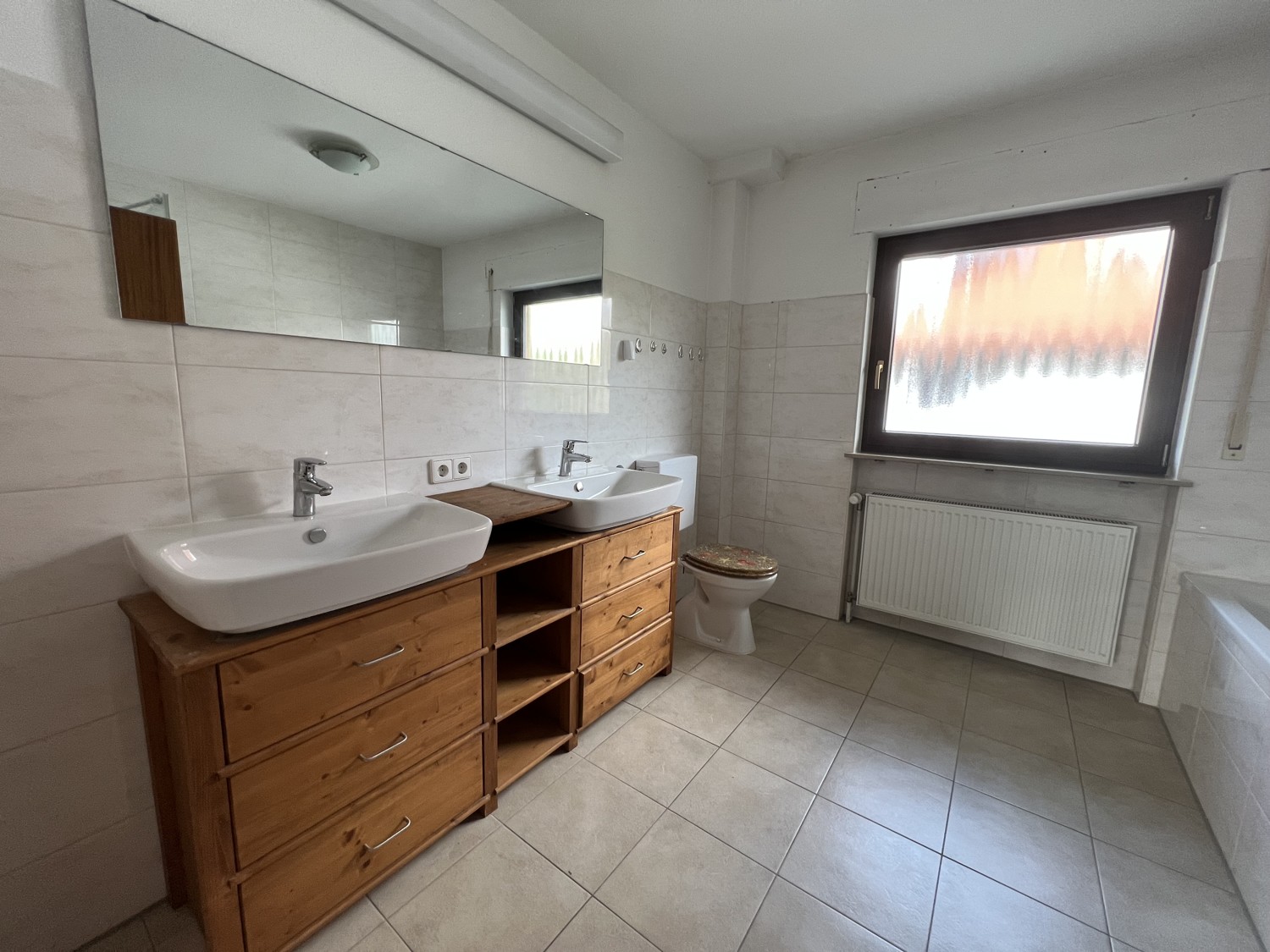 OG: Badezimmer
