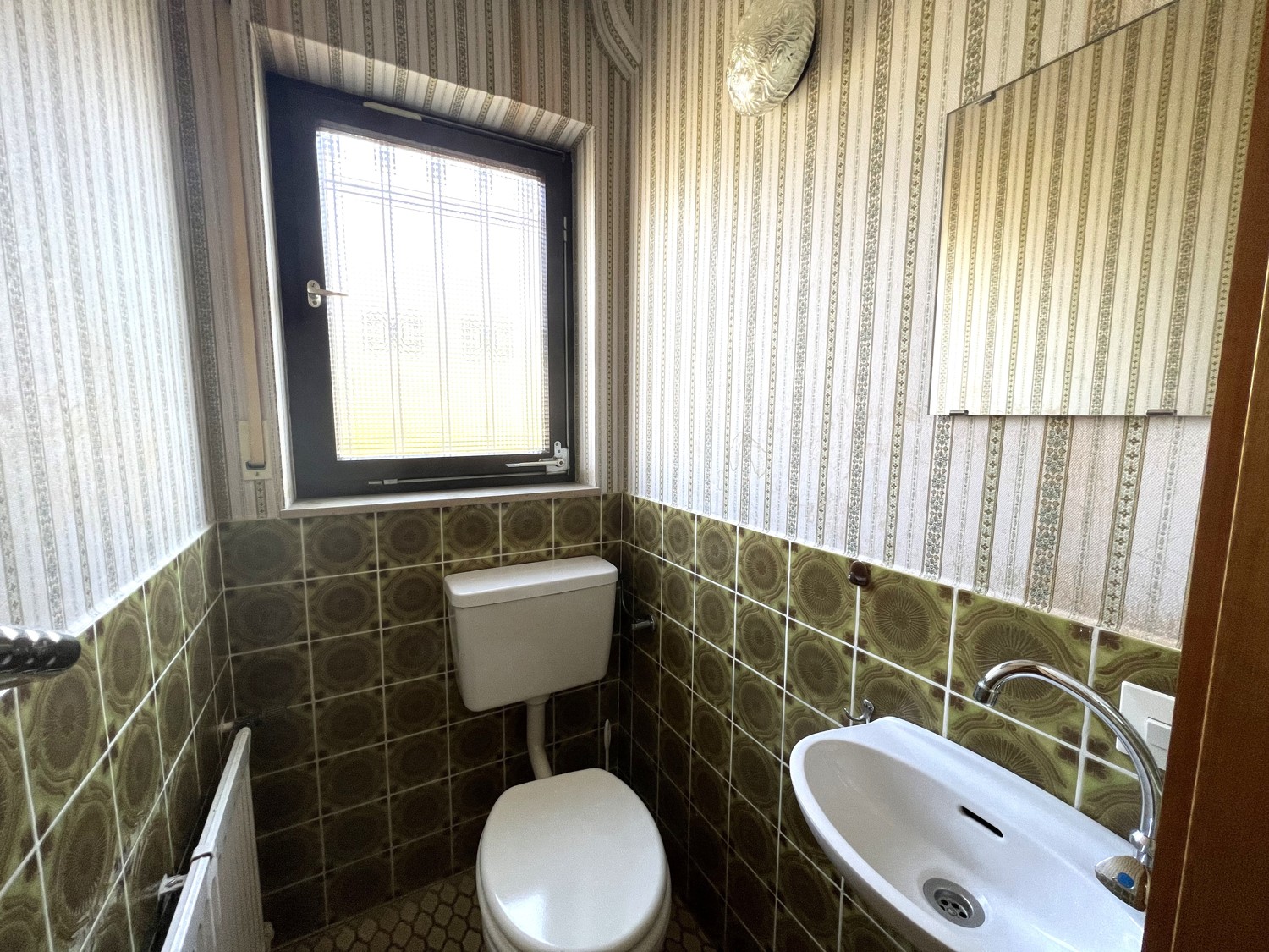 EG: sep. WC