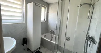 von_poll_real_estate_property_25120011_image_14