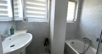 von_poll_real_estate_property_25120011_image_15