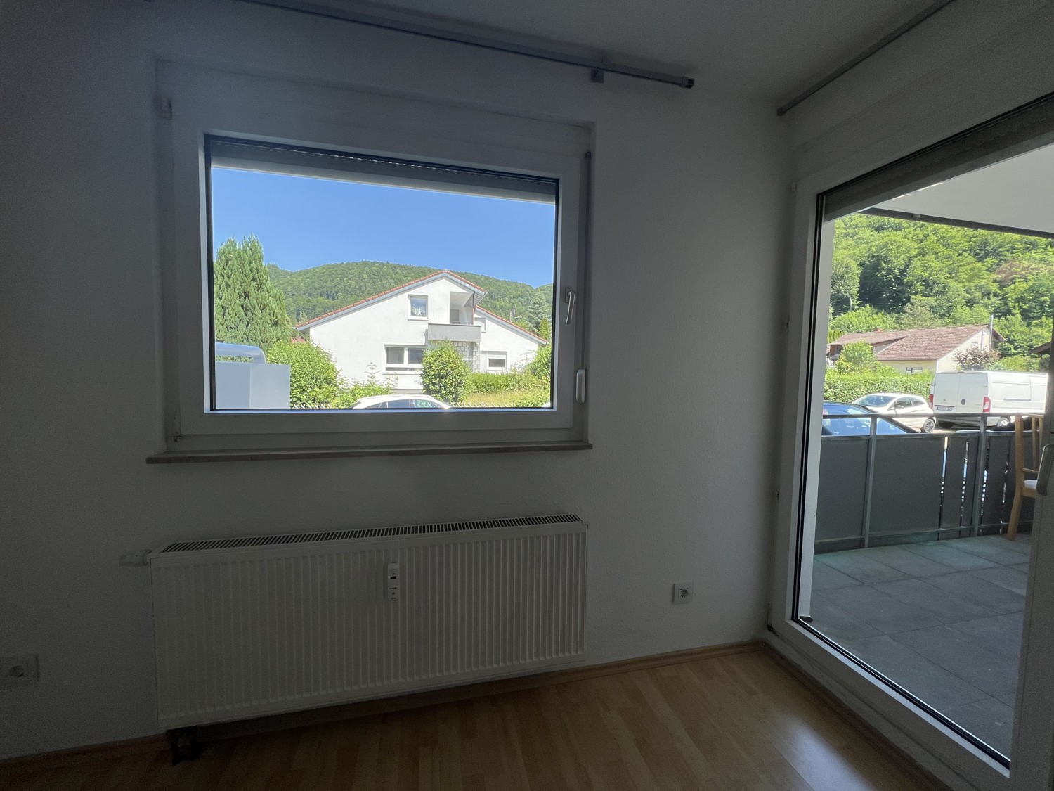 Aussicht Wohnzimmer und Balkon