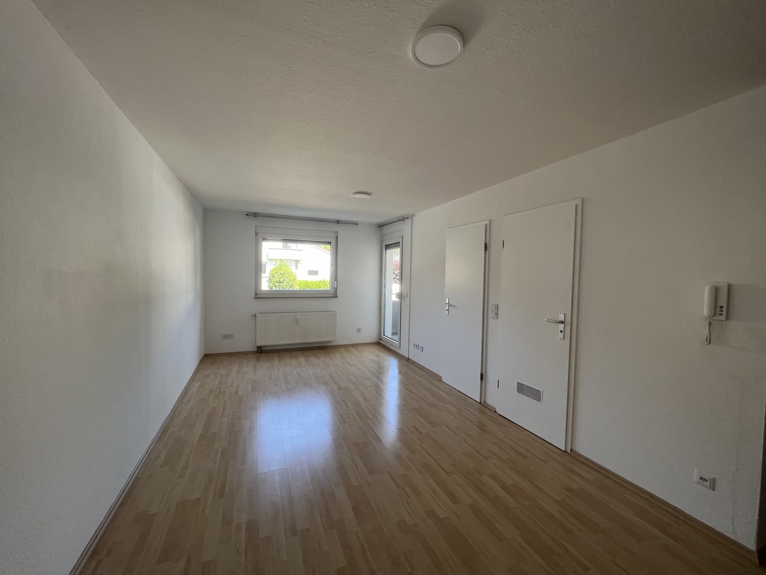 Wohn- und Schlafzimmer