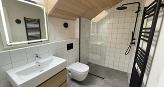 von_poll_real_estate_property_25120017_image_24