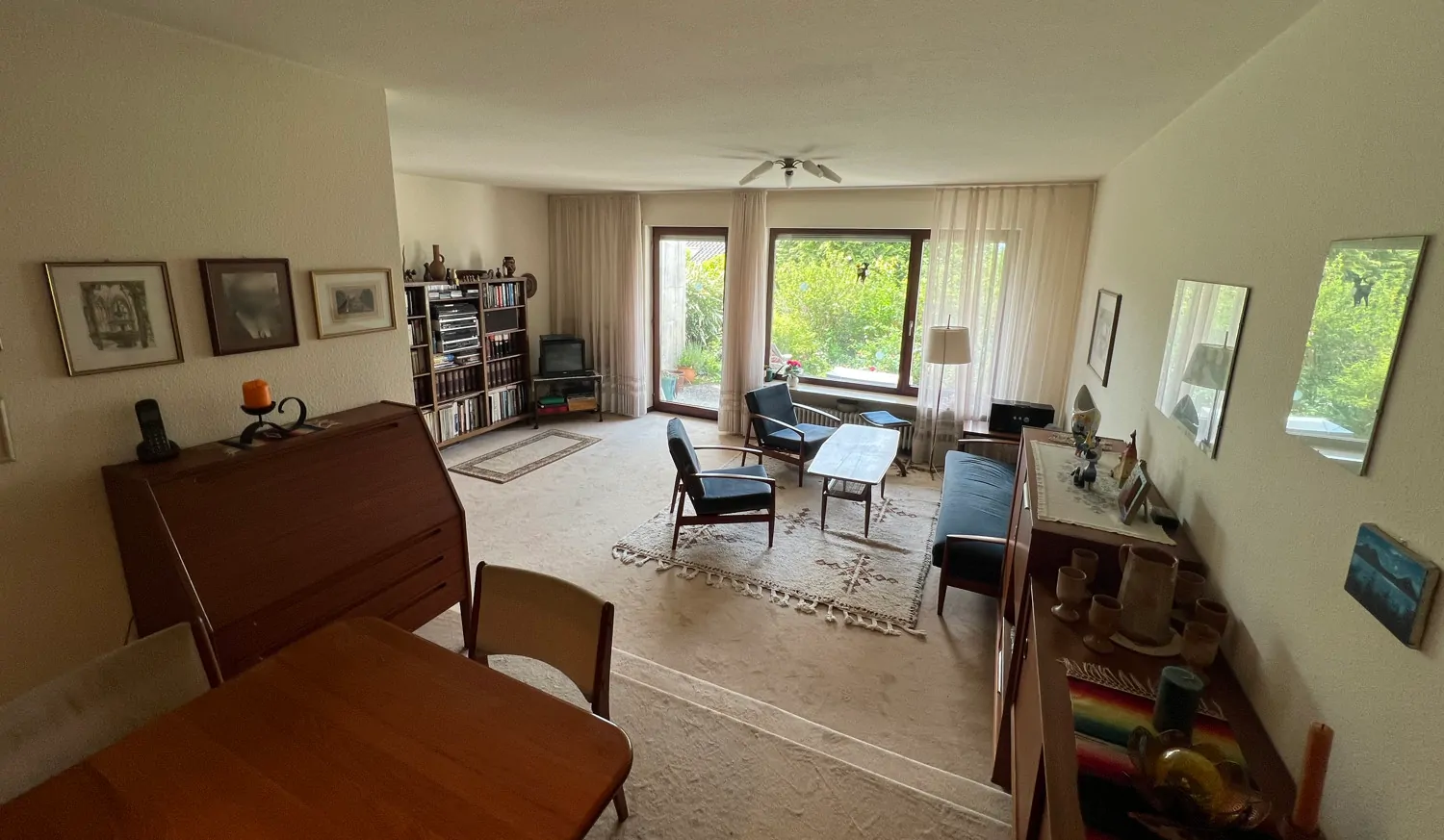 EG: Wohn- und Esszimmer