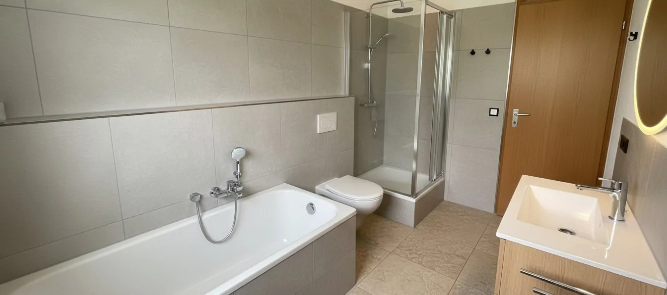 OG: Badezimmer - Wohnbeispiel