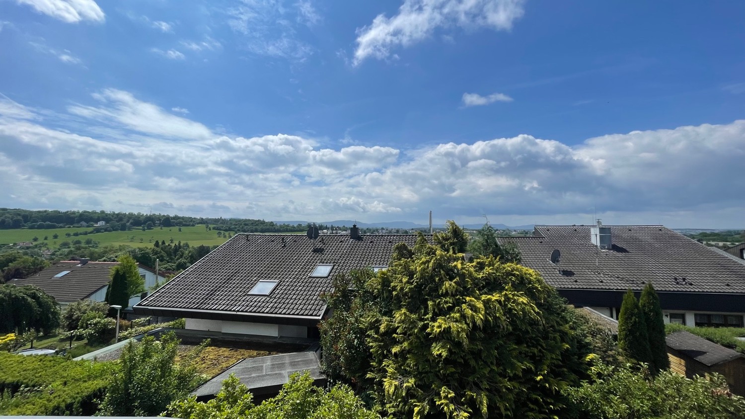 OG: Aussicht vom Balkon