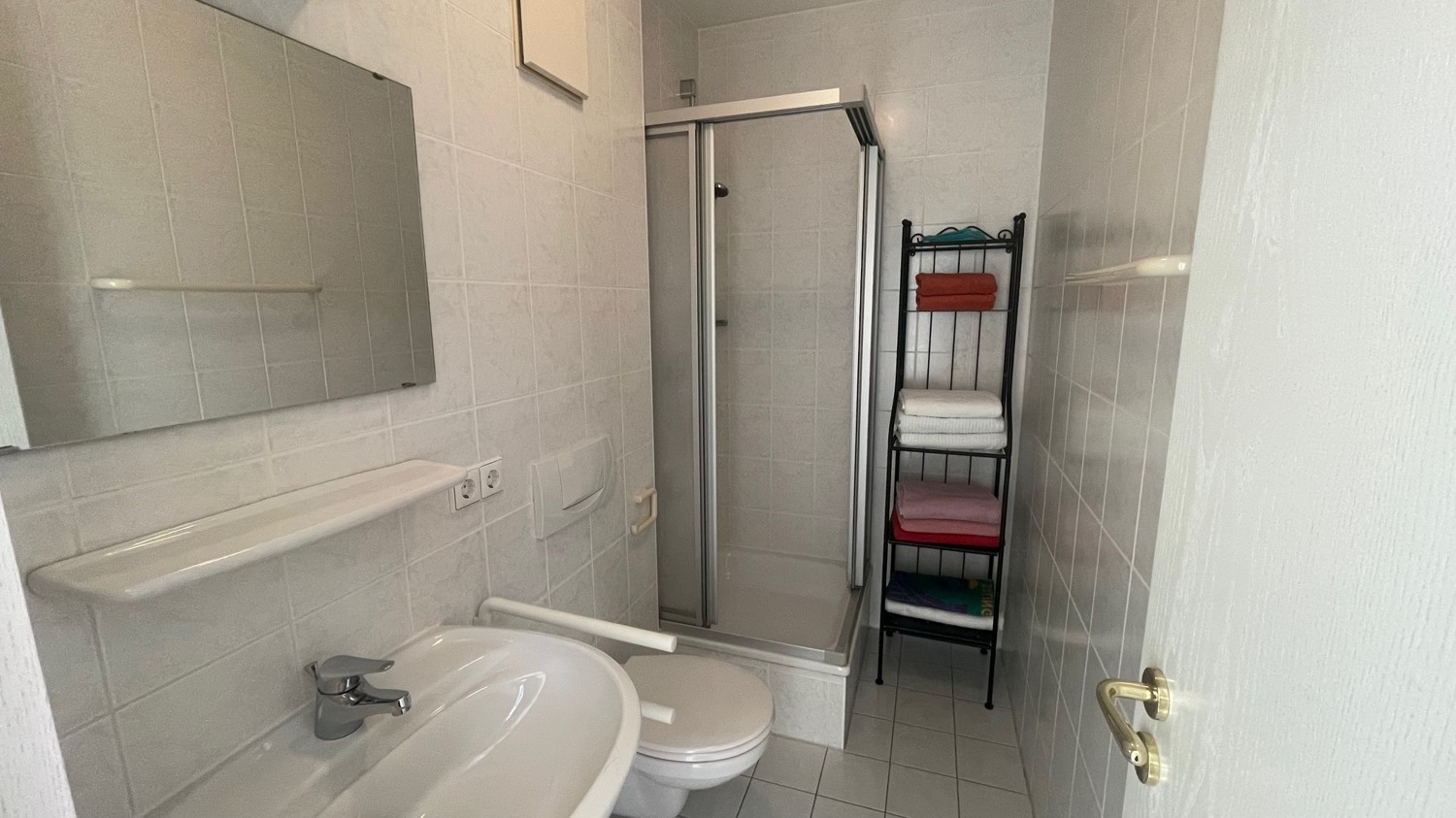EG: Badezimmer Gästezimmer