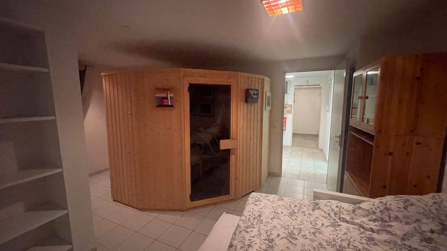 UG: Sauna