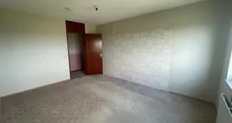 von_poll_real_estate_property_25120018_image_12