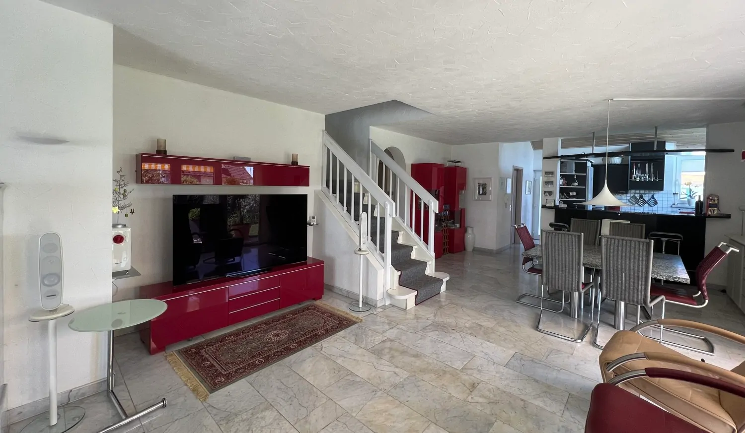 Wohnzimmer und Küche