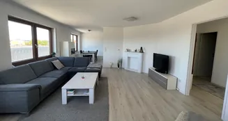 von_poll_real_estate_property_25120033_image_2