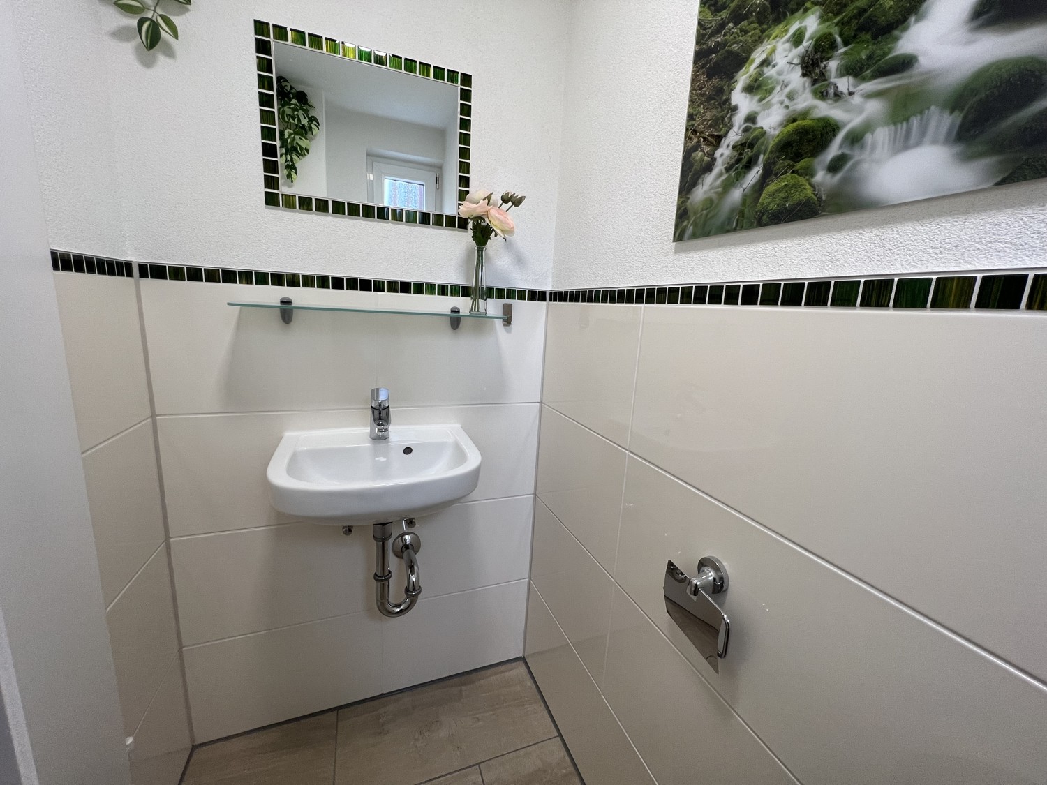EG: Gäste WC