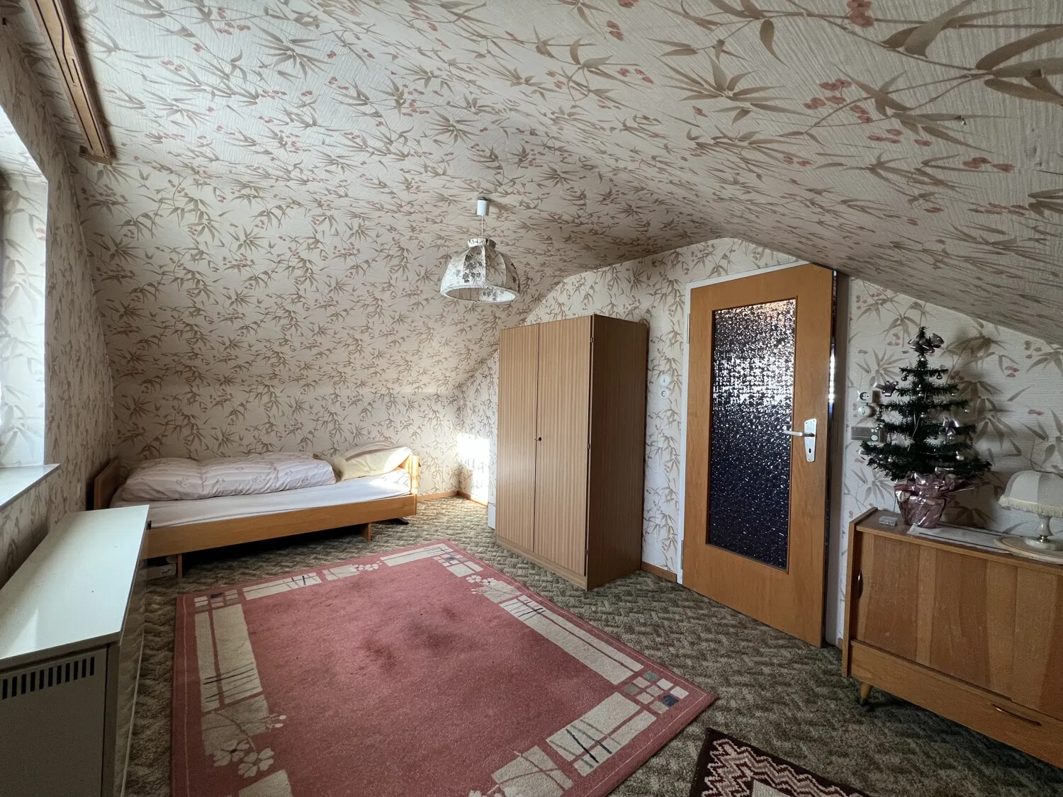 DG: Schlafzimmer
