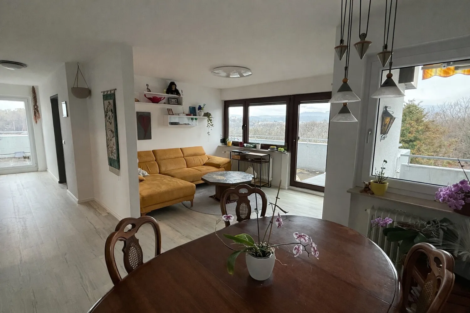 Ess- und Wohnzimmer