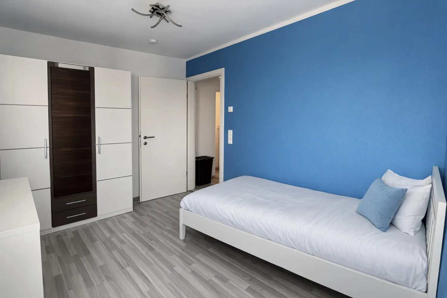 Schlafzimmer 2