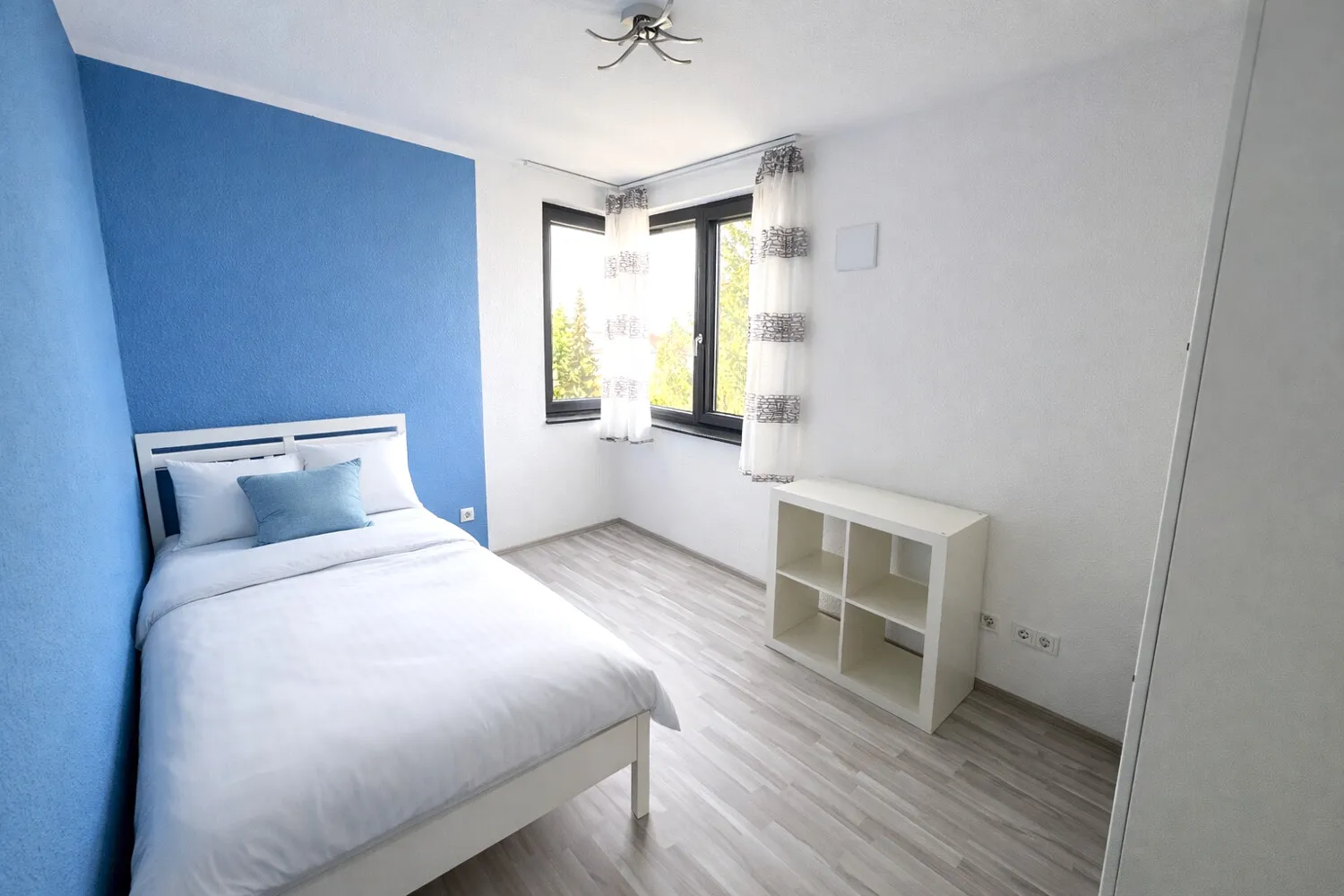 Schlafzimmer 2