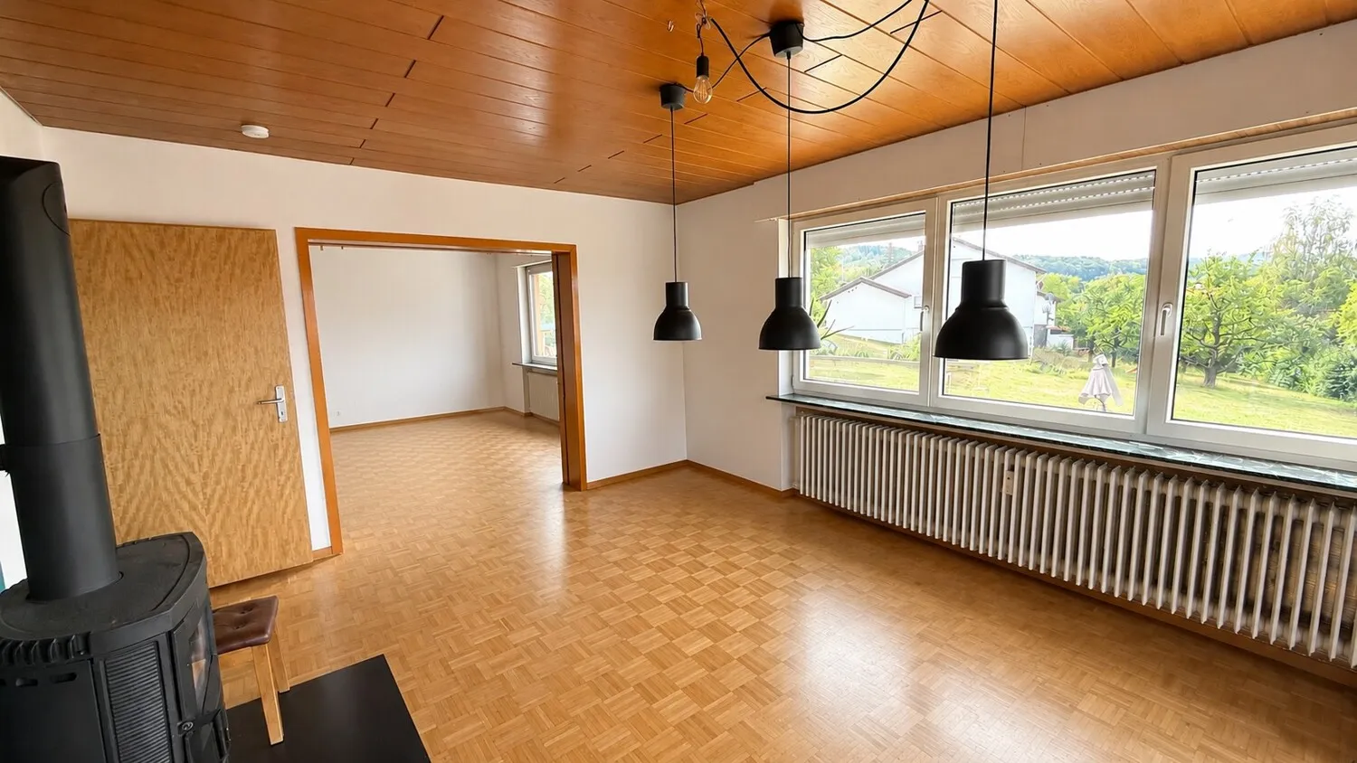 EG - Wohn-Esszimmer-virtuell geräumt