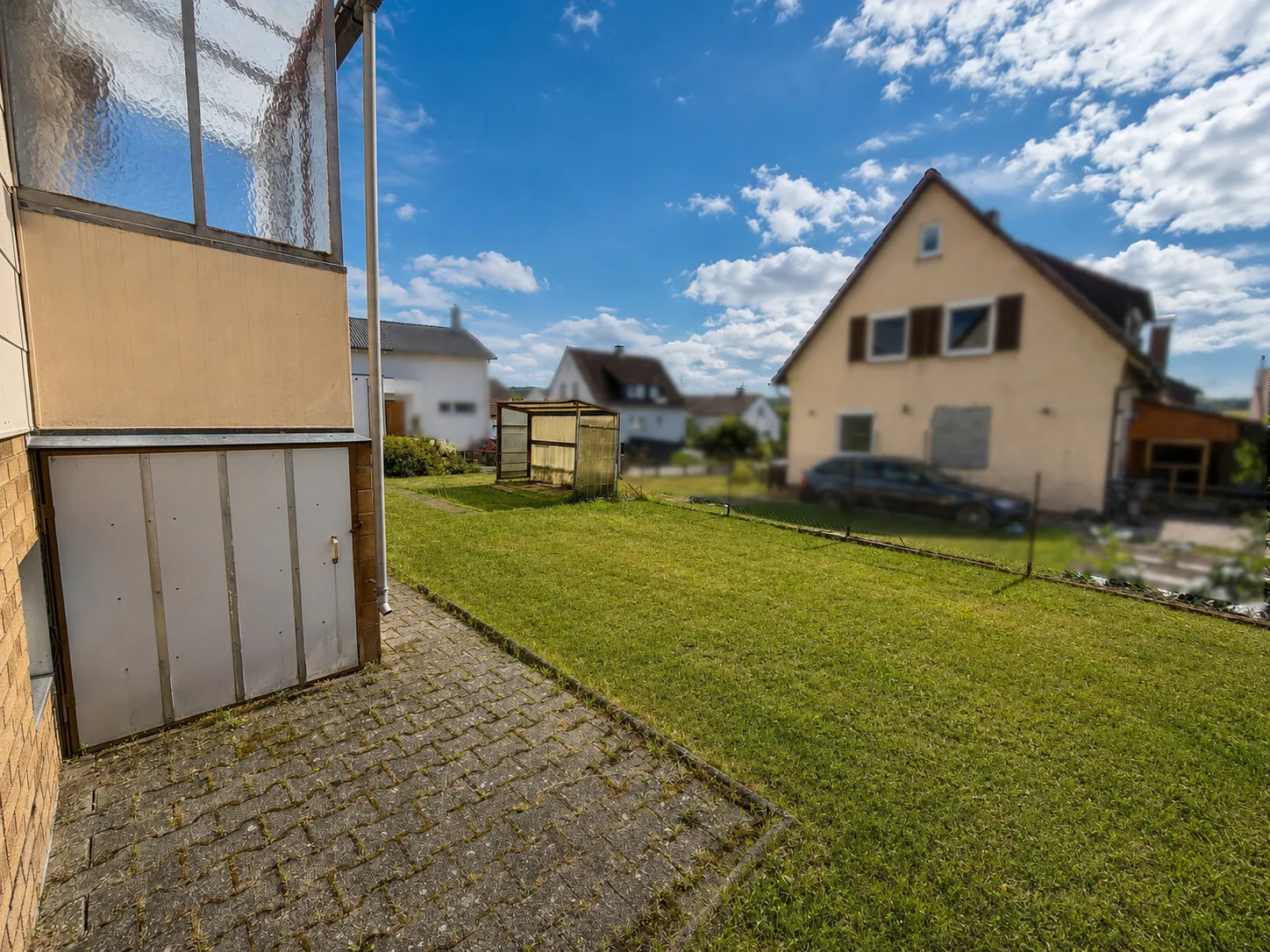 Garten - seitlicher Bereich