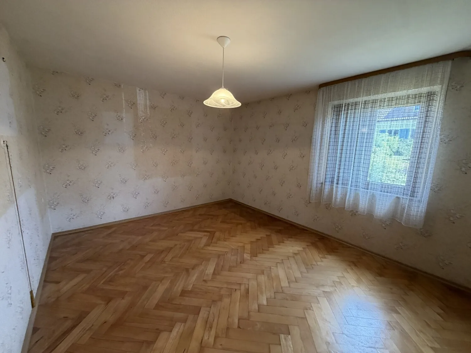EG - Zimmer 2 / gefangenes Zimmer