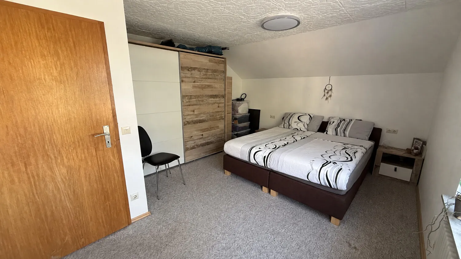 DG - Schlafzimmer