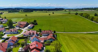 von_poll_real_estate_property_25142010_image_6