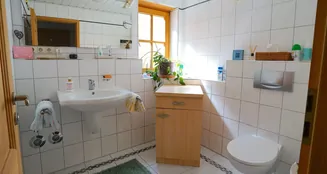 von_poll_real_estate_property_25142010_image_17