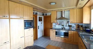 von_poll_real_estate_property_25142010_image_10