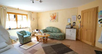 von_poll_real_estate_property_25142010_image_17