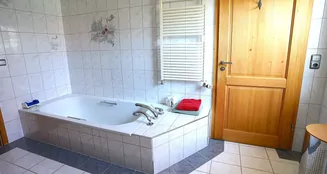 von_poll_real_estate_property_25142010_image_14