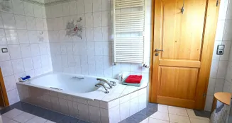 von_poll_real_estate_property_25142010_image_15