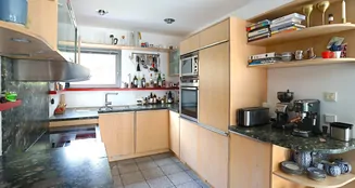 von_poll_real_estate_property_25142004_image_10