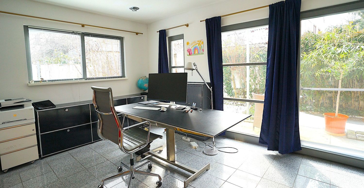 arbeiten a EG