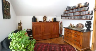 von_poll_real_estate_property_25142004_image_14