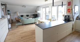von_poll_real_estate_property_25142002_image_0
