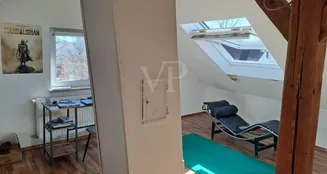 von_poll_real_estate_property_25142014_image_21