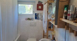 von_poll_real_estate_property_25142014_image_17