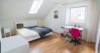 von_poll_real_estate_property_25142017_image_16