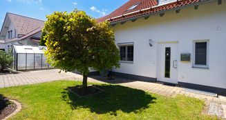 von_poll_real_estate_property_25142017_image_7