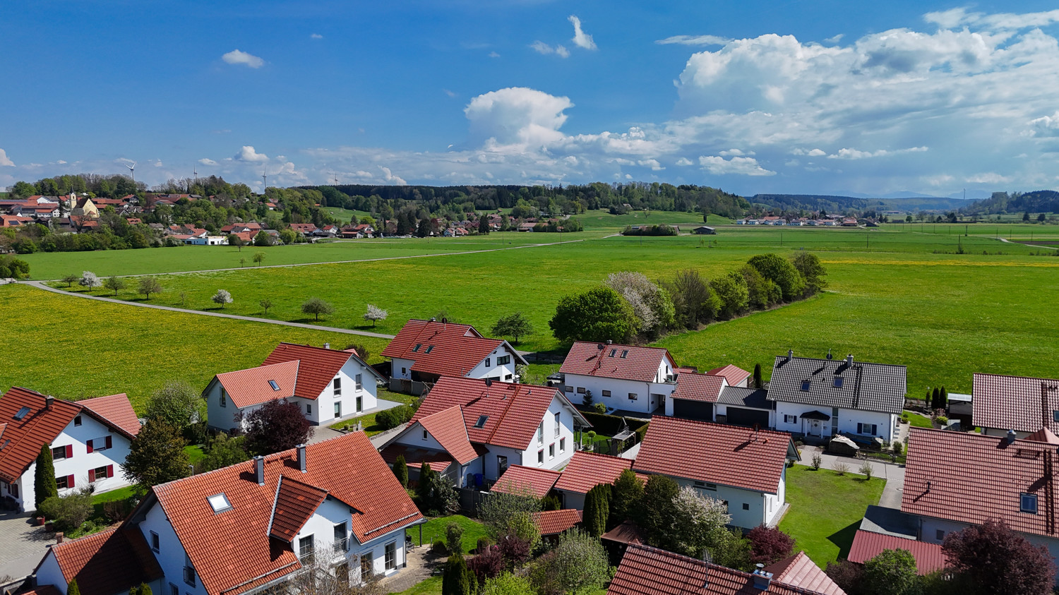 Drohne Nord-West (Berge)