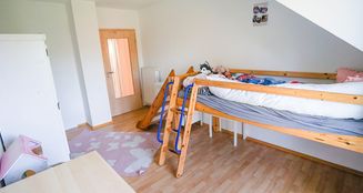 von_poll_real_estate_property_25142017_image_17